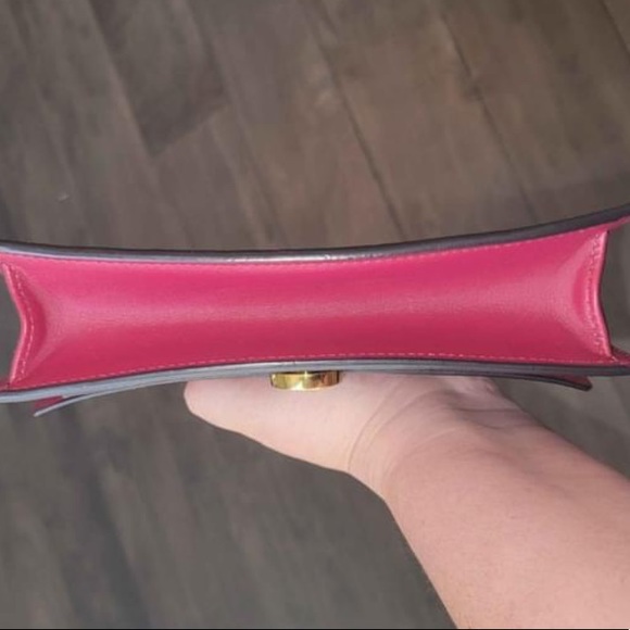 Louis Vuitton Flor Chain Bag - Picture 4 of 16